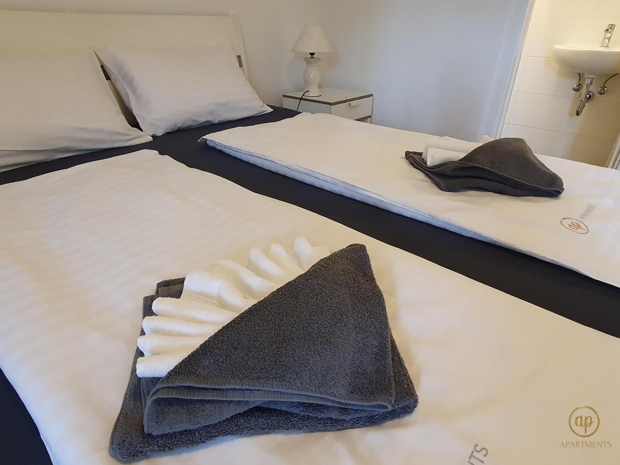 בפורטורוז Apartment With Seaview And Garden For 6 מראה חיצוני תמונה